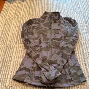 Lululemon define zip up size 4